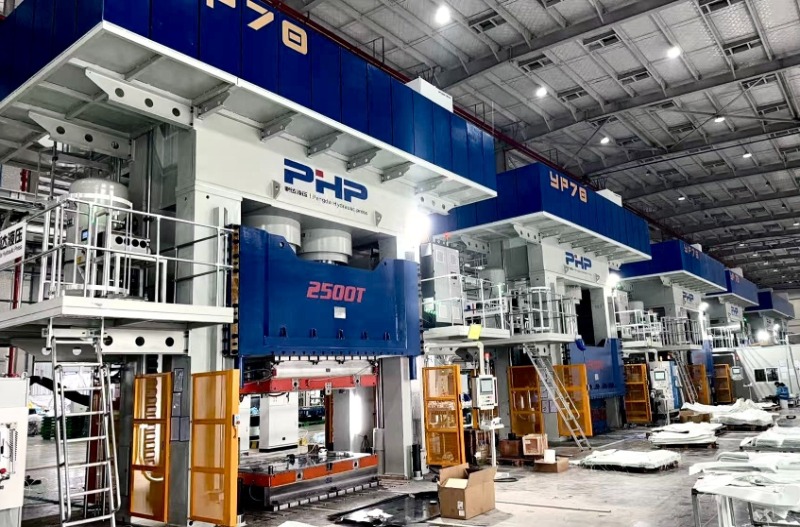 Hva er fordelene med HP-RTM hydraulikkpresse?